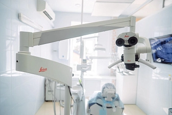 Лечение зубов под микроскопом