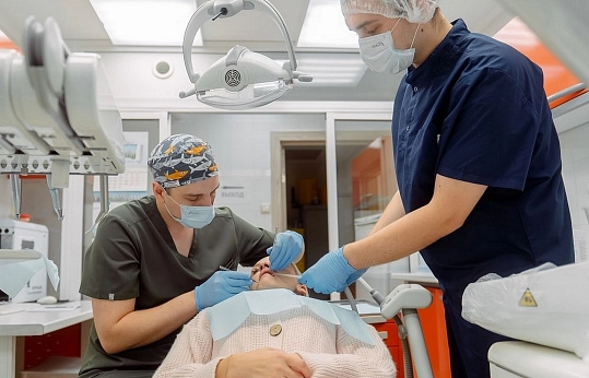 Удаление молочного зуба