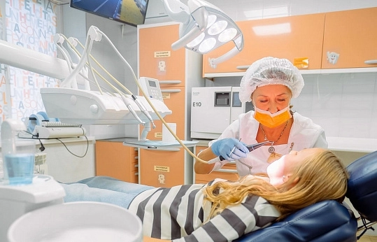 Пластика уздечки губы ребенку